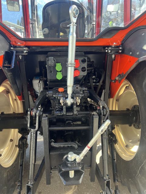 [3244-6753922-15.jpg]