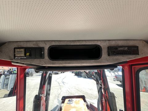 [3244-6753922-24.jpg]