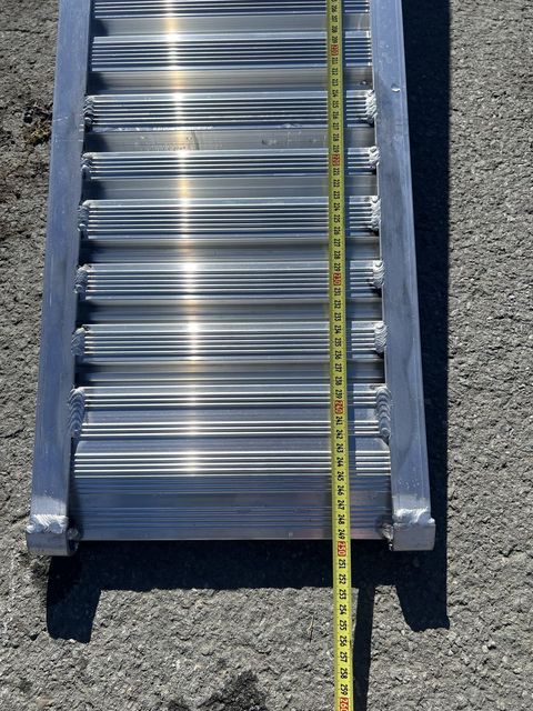 [3244-6757717-10.jpg]