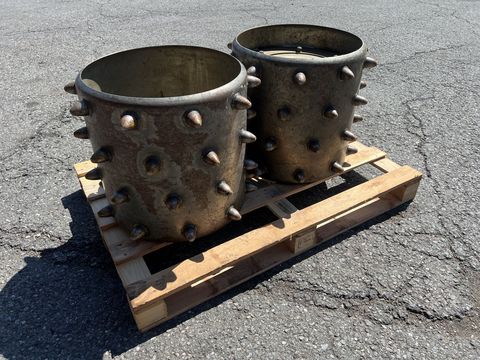 [3244-7470726-0.jpg]