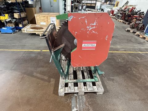 [3244-7497276-2.jpg]
