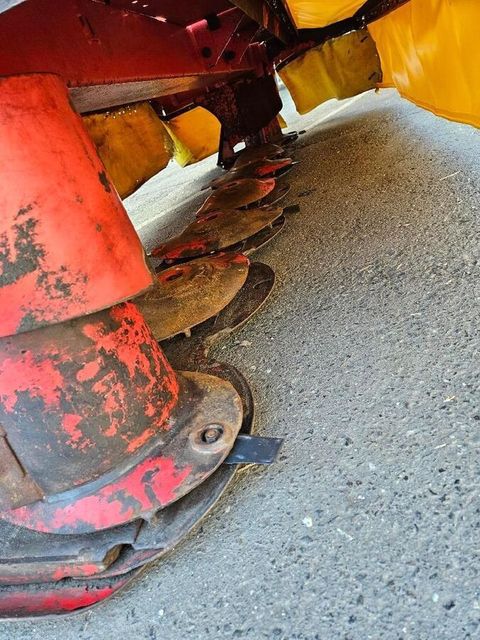 [3258-5233137-7.jpg]