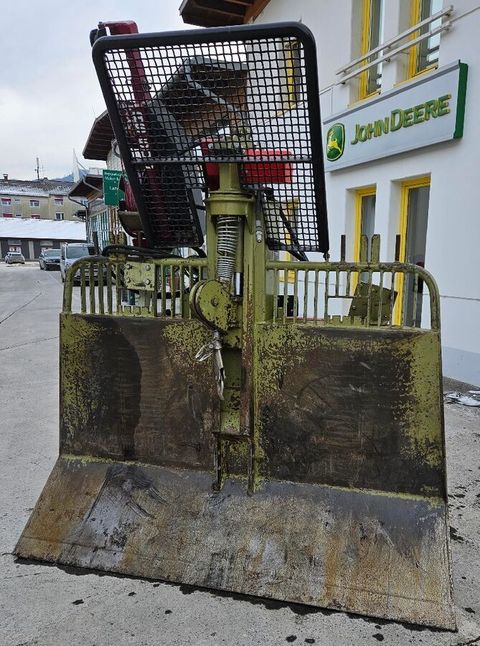 [3258-6769304-3.jpg]