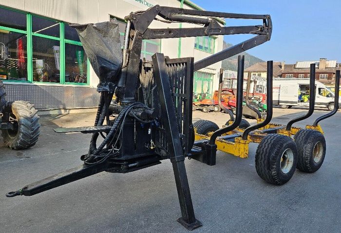 [3258-6849165-0_1.jpg]