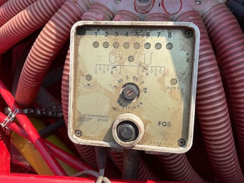 [3260-4766518-11.jpg]