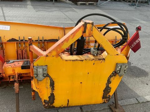 [3260-5397451-6.jpg]