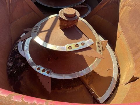 [3260-5411199-14.jpg]