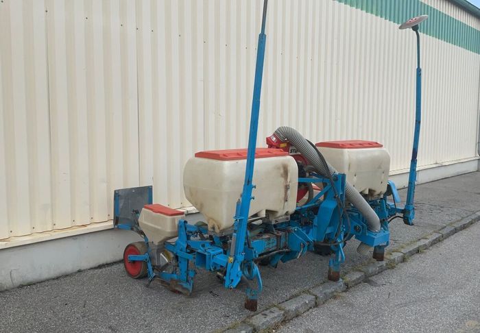 [3260-5623920-0_1.jpg]