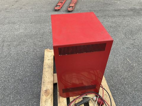 [3260-6133111-5.jpg]