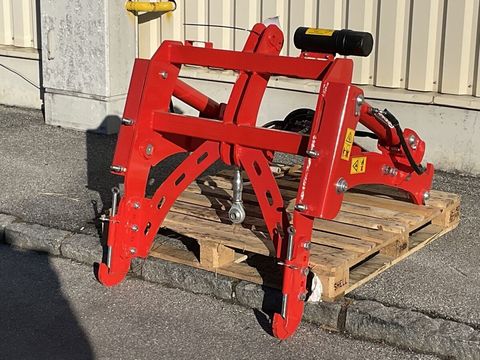 [3260-6495763-0.jpg]