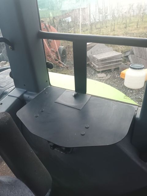 [3260-6549195-12.jpg]