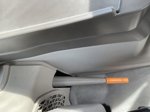 [3260-6652208-23.jpg]