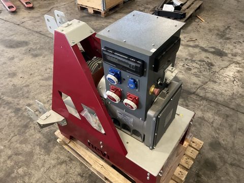 [3260-6686526-3.jpg]