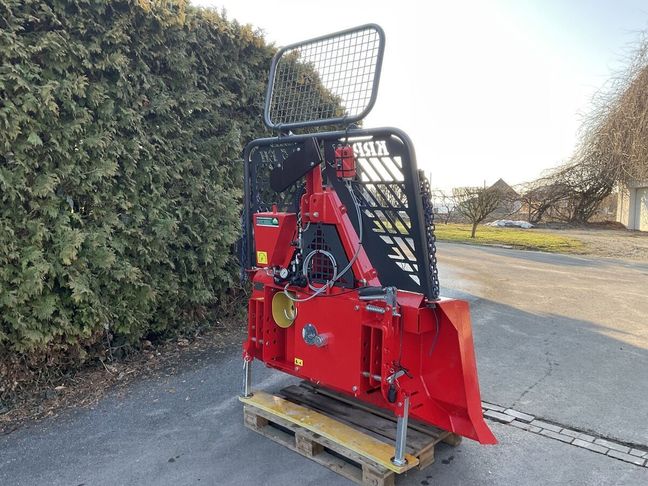 [3260-6765774-0_1.jpg]