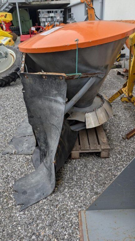 [3290-6458466-0.jpg]