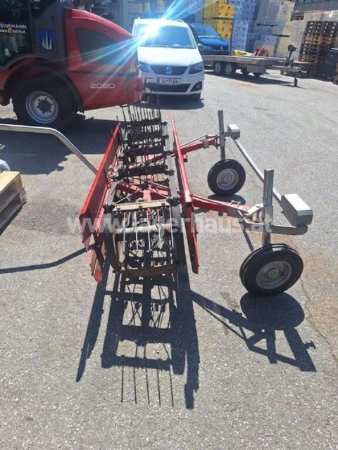 [3290-6496047-2.jpg]