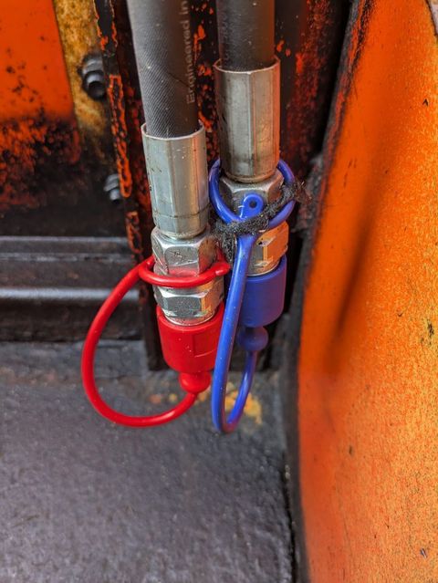 [3290-6521715-1.jpg]