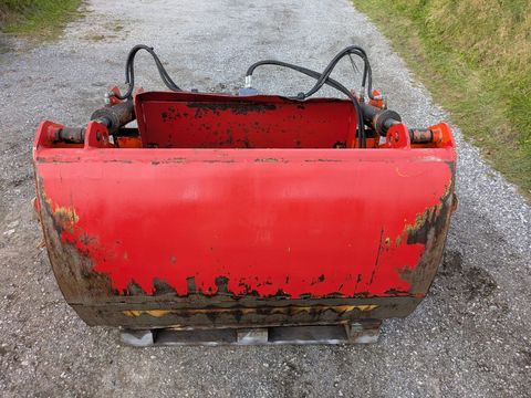 [3290-6521715-5.jpg]