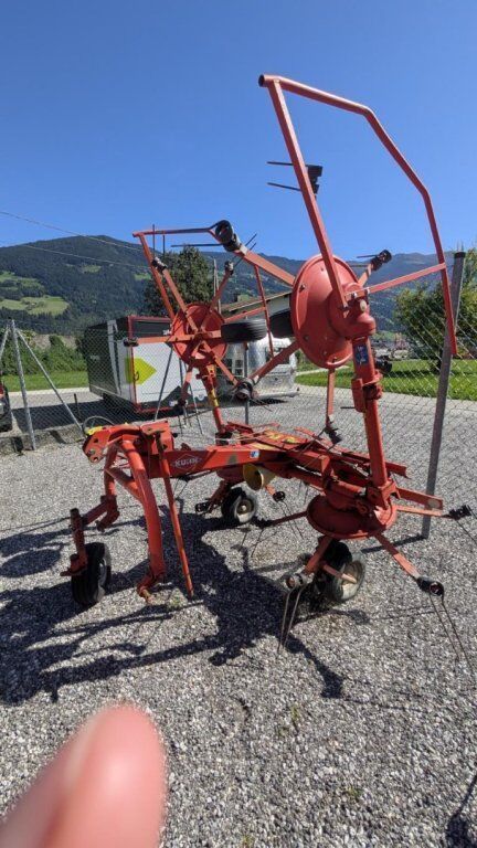 [3290-6874939-0.jpg]