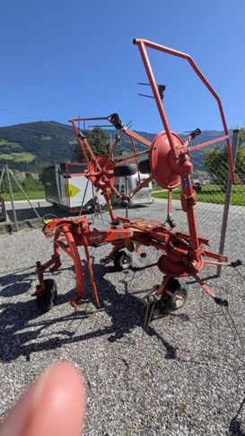 [3290-6874939-0_1.jpg]