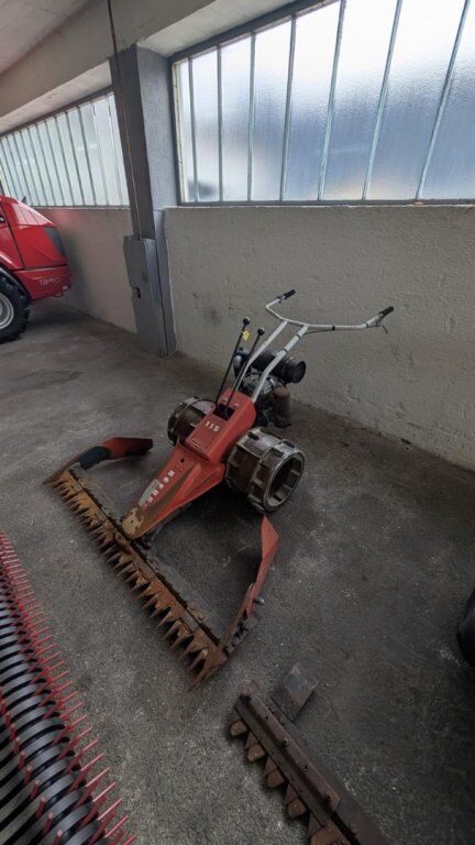 [3290-6875131-0.jpg]