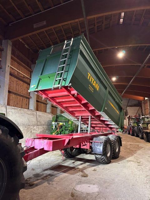 [3290-6875203-1.jpg]