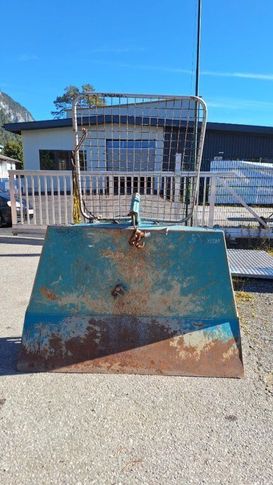 [3290-6884391-0_1.jpg]