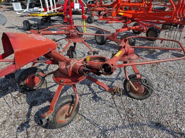 [3290-6888536-0_1.jpg]