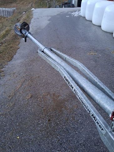 [3290-6888569-0_1.jpg]