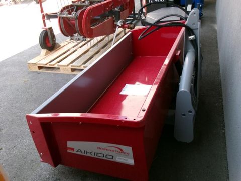 [3290-7316749-1.jpg]