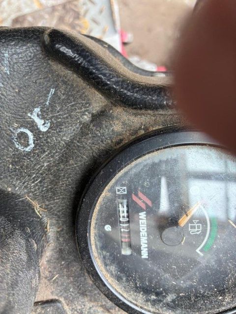 [3290-7433024-2.jpg]