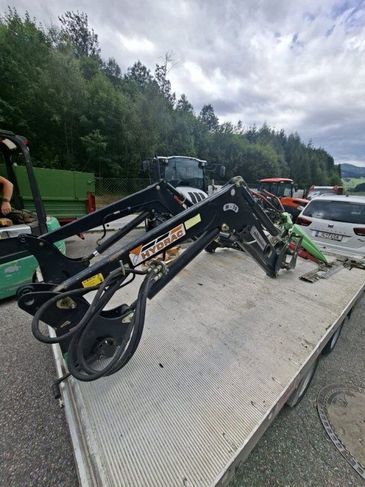 [3290-7433132-0_1.jpg]