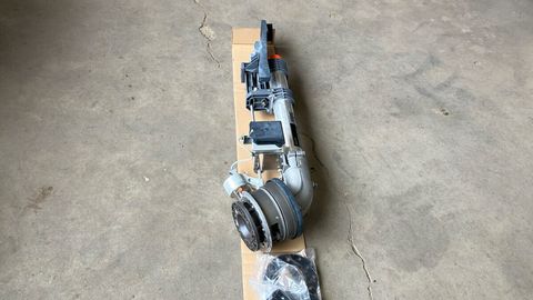 [3293-4110351-2.jpg]
