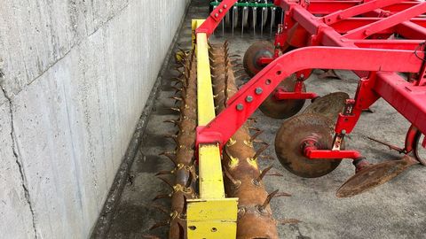 [3293-4151947-6.jpg]