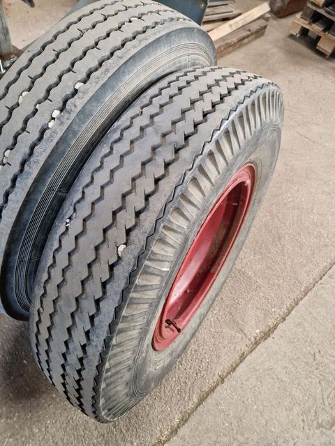 [3293-4454874-4.jpg]