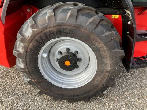 [3293-4883293-17.jpg]