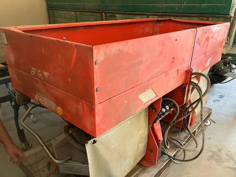 [3293-5222398-0.jpg]