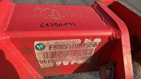 [3293-5233151-14.jpg]