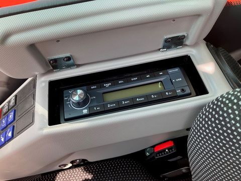 [3293-5529636-10.jpg]