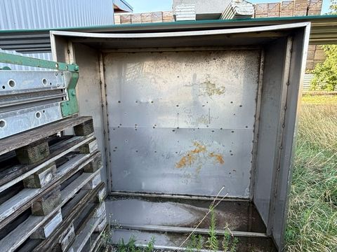 [3293-6006496-3.jpg]