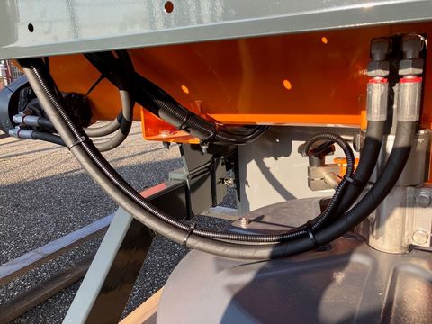 [3293-6273493-7.jpg]