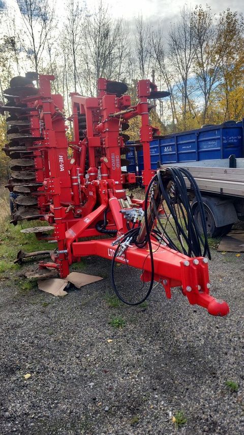 [3293-6391275-3.jpg]