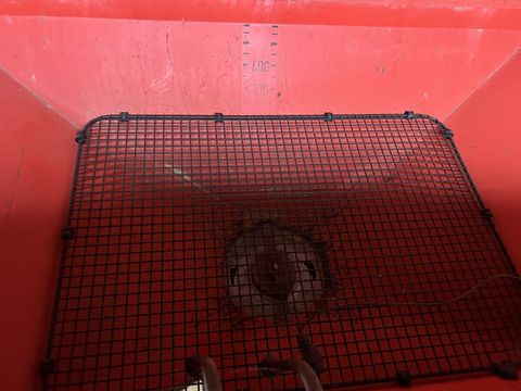 [3293-6484642-1.jpg]