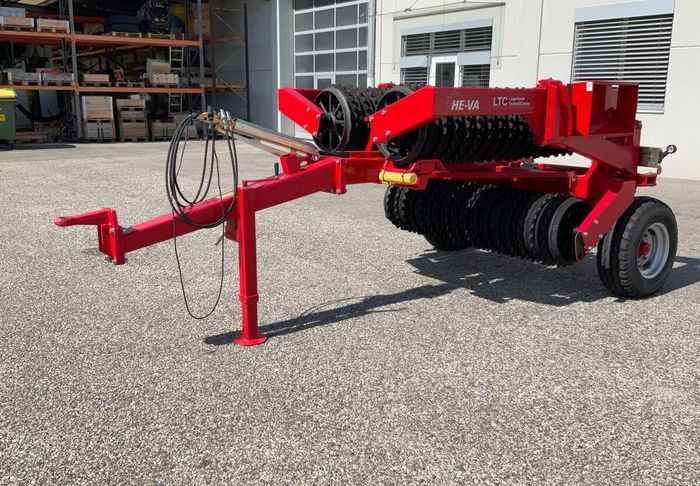 [3293-6646588-0_1.jpg]