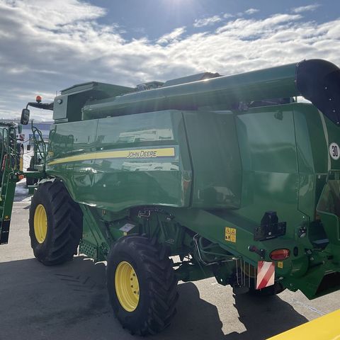 [3293-6664259-11.jpg]