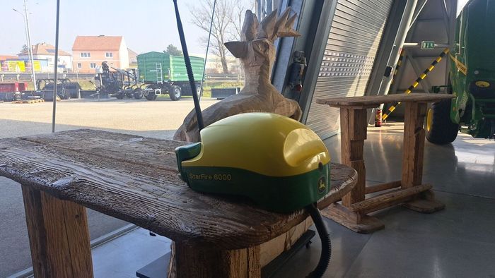 [3293-6777053-0_1.jpg]