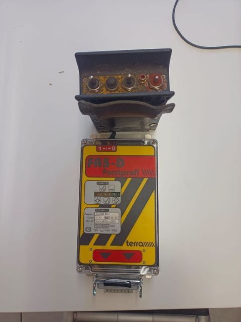 [3313-6754082-1.jpg]