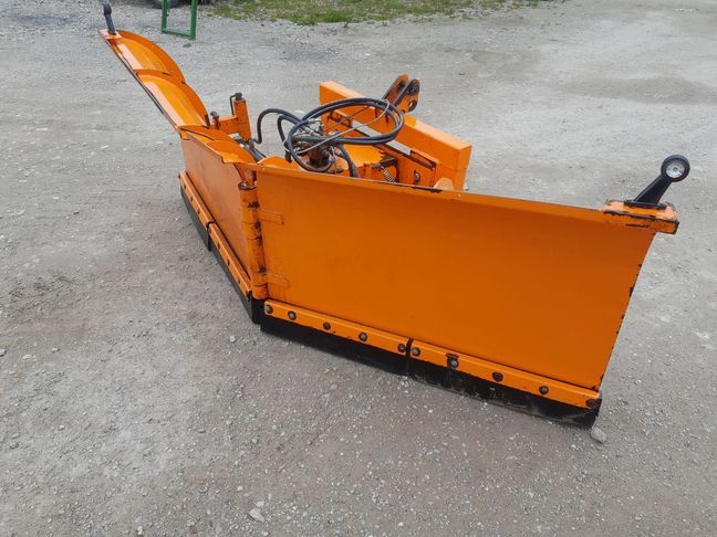 [3319-4215600-0_1.jpg]