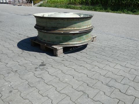 [3342-3025126-2.jpg]