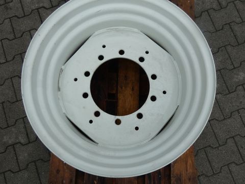 [3342-3530233-3.jpg]